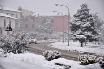 Nevica in modo abbondante anche nell’hinterland